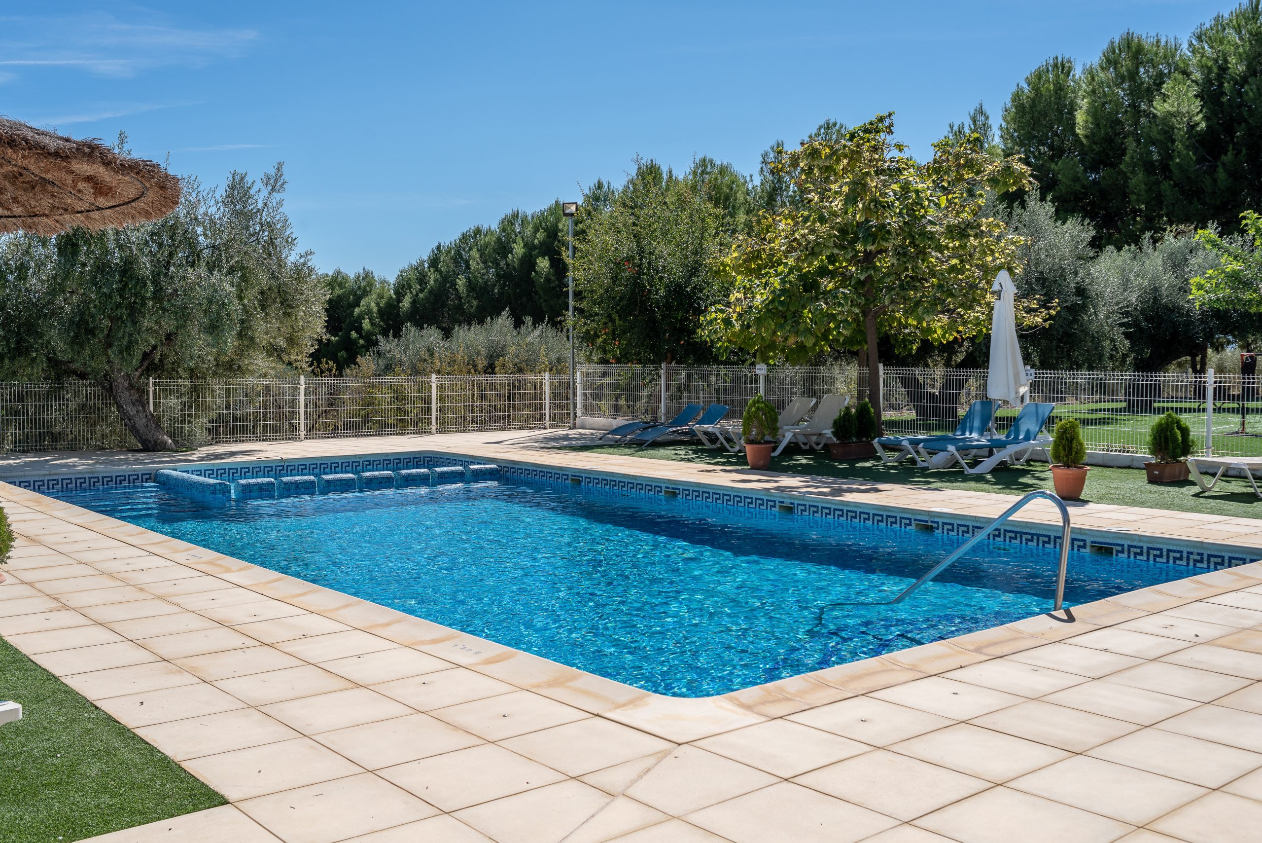 B.- Piscina 3