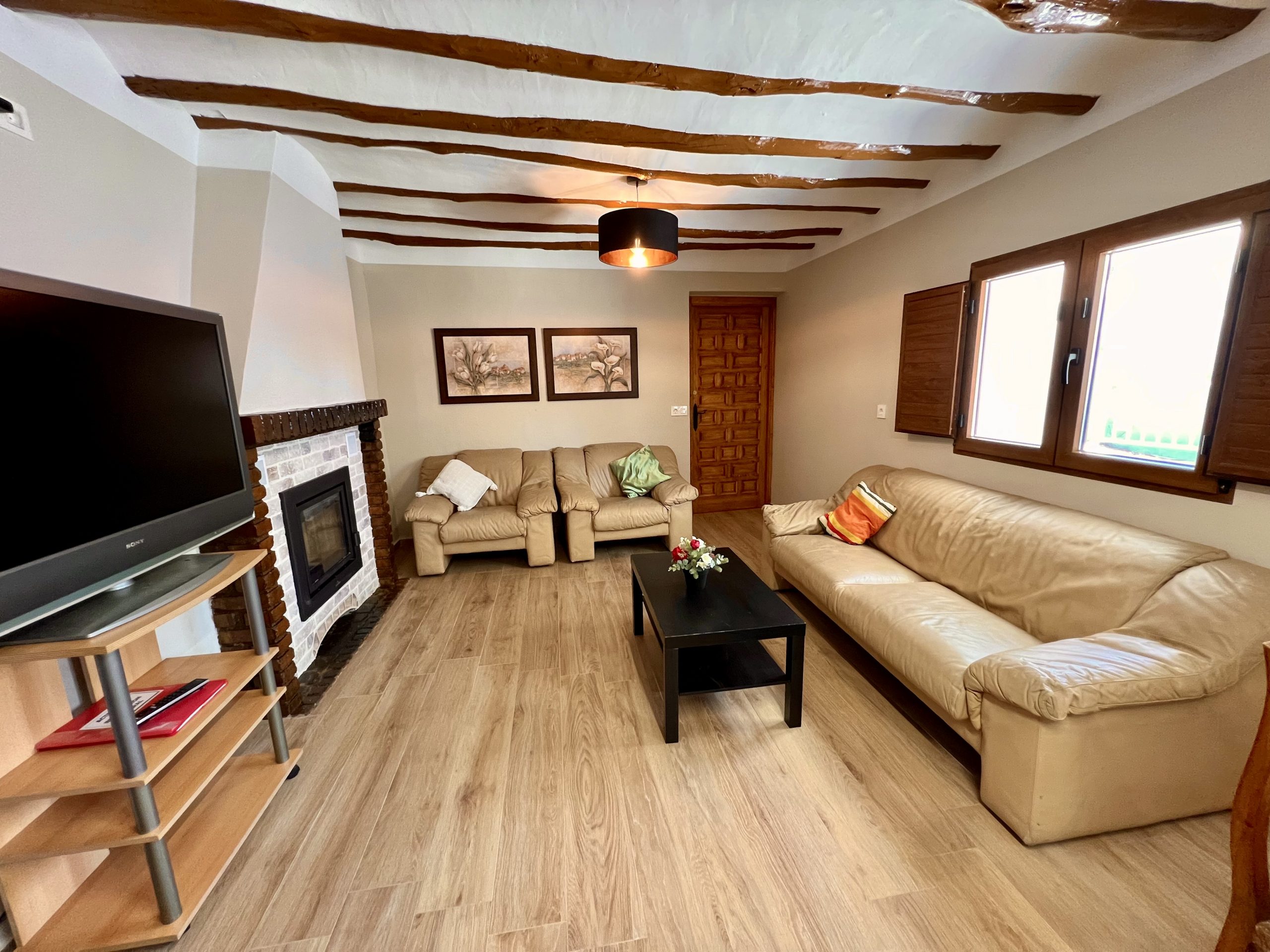 2.- Amarilla 3 Salón