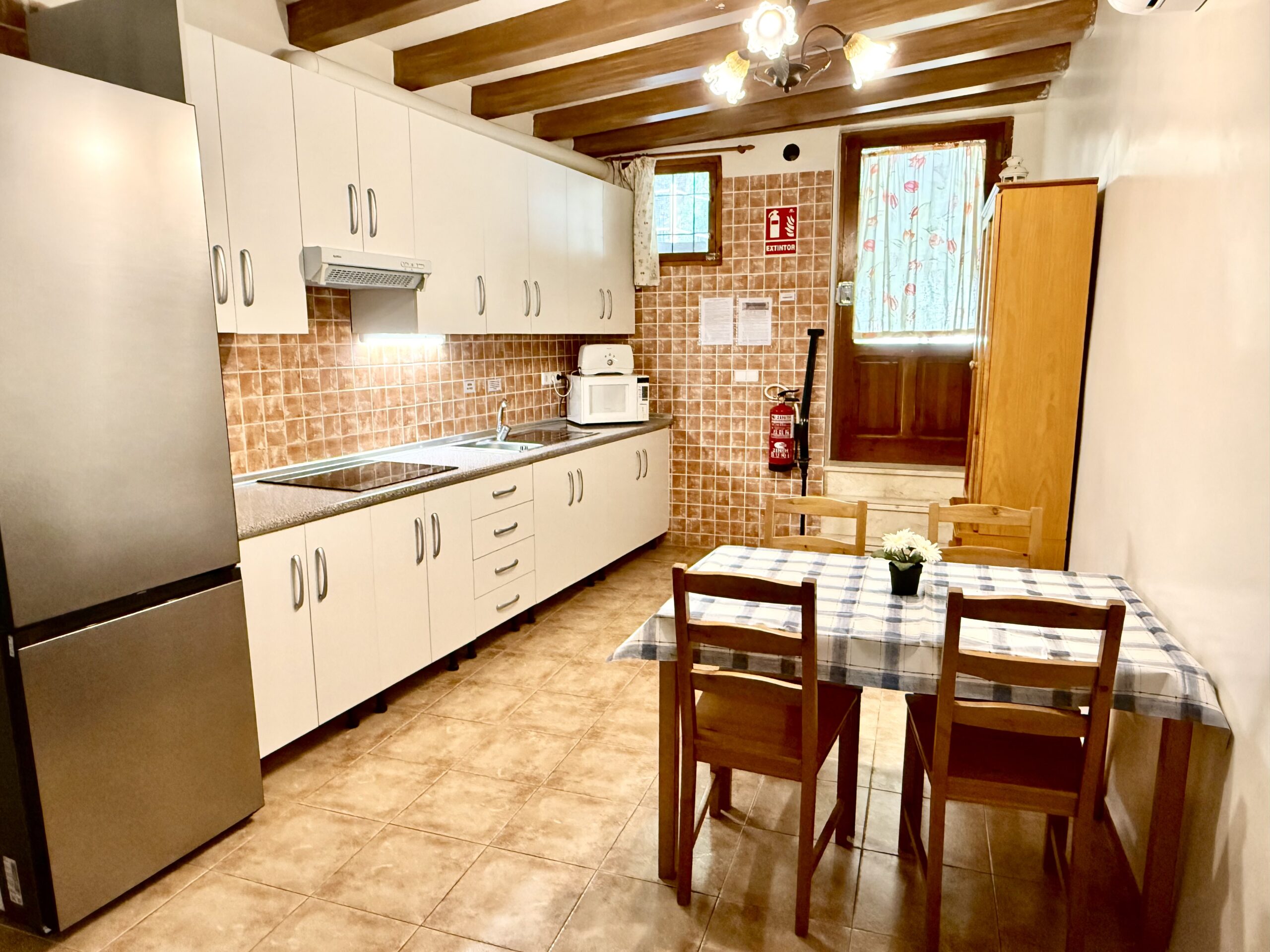 Beige 4 - 2026 - Cocina