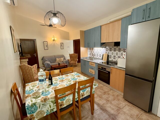 Beige 5 - 2026 - Cocina comedor