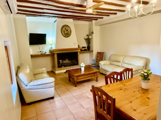Rosa 2 - 2026 - Salón comedor